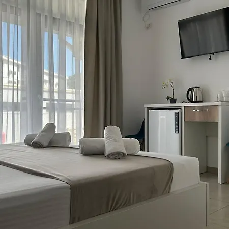 Aparthotel Amira Residence 4*