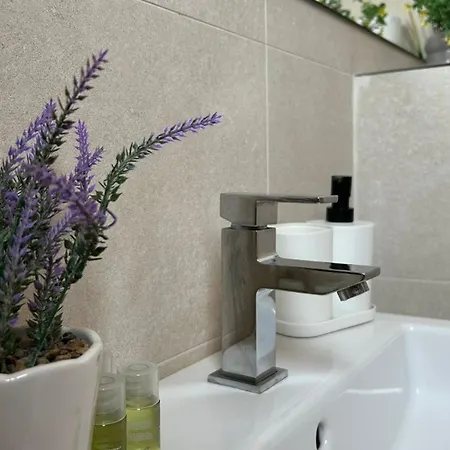 Aparthotel Amira Residence