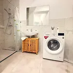 Lejlighedshotel Amira 4*